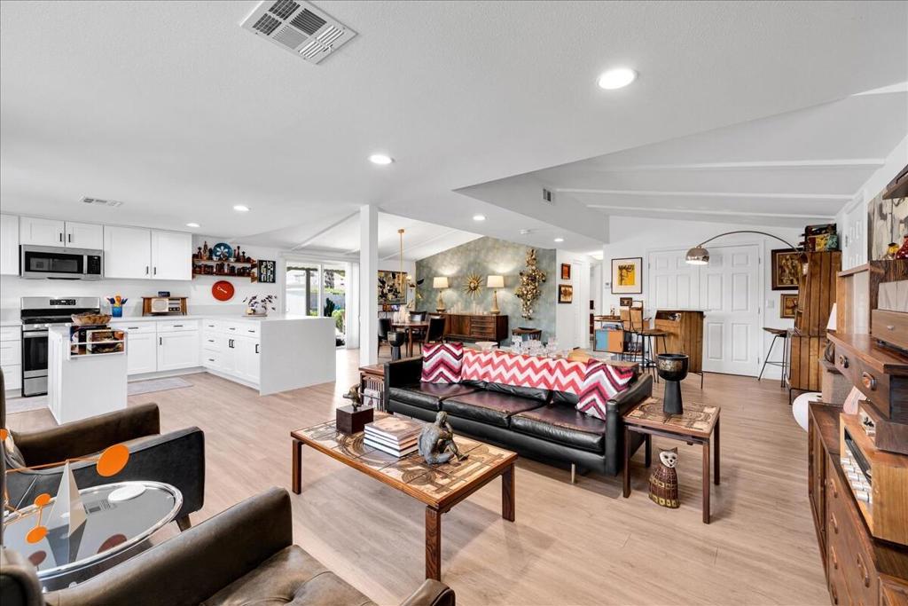 13 Coble Drive Property Photo 8