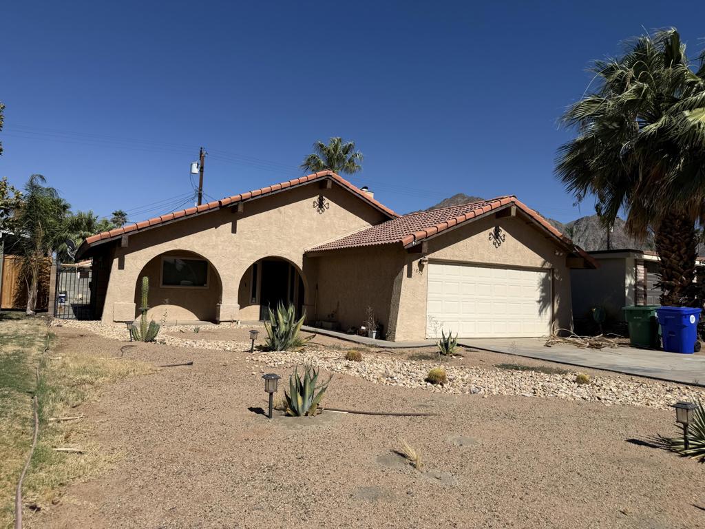 51890 Avenida Villa Property Photo 2
