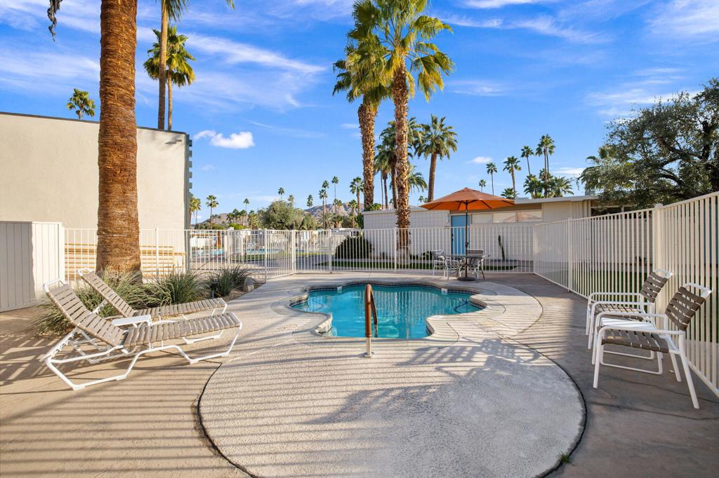 1111 E Palm Canyon Drive 122 Property Photo 26