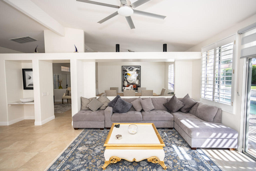 40600 Via Fonda Property Photo 4