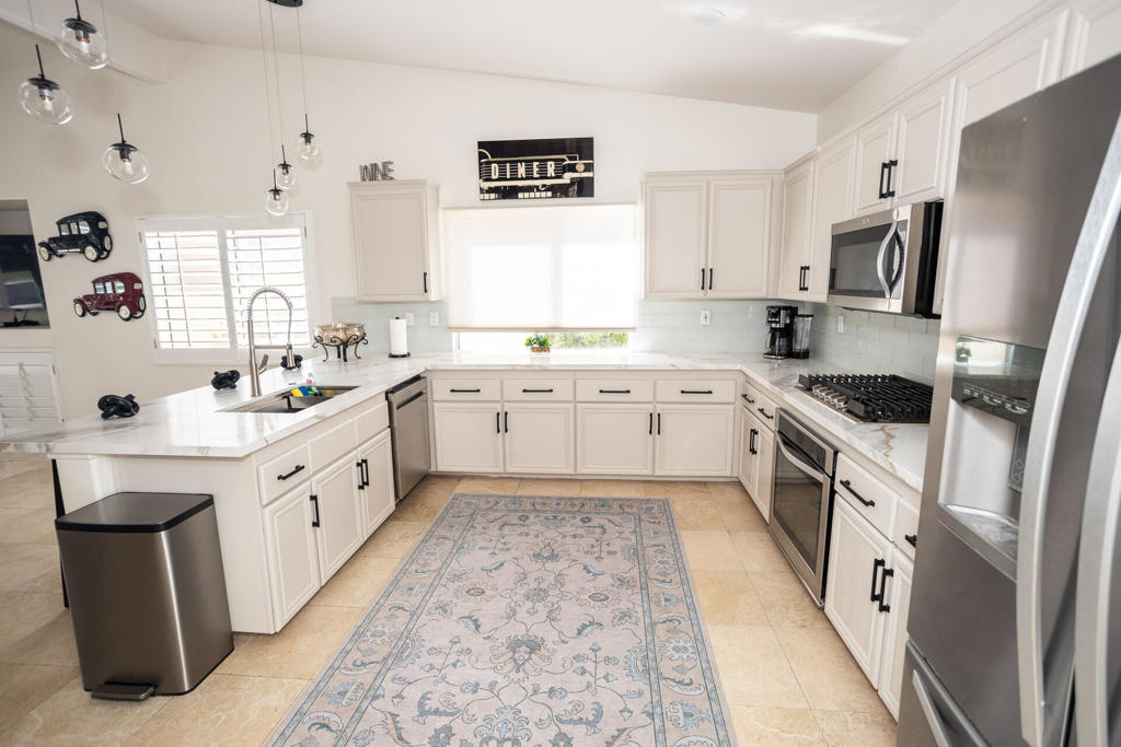 40600 Via Fonda Property Photo 8