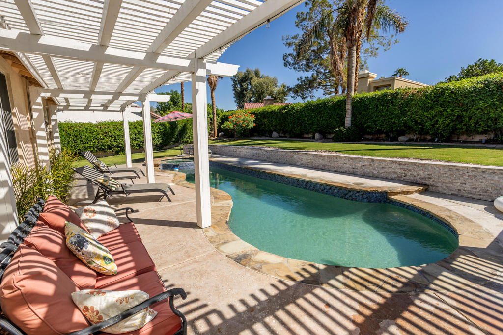 40600 Via Fonda Property Photo 32