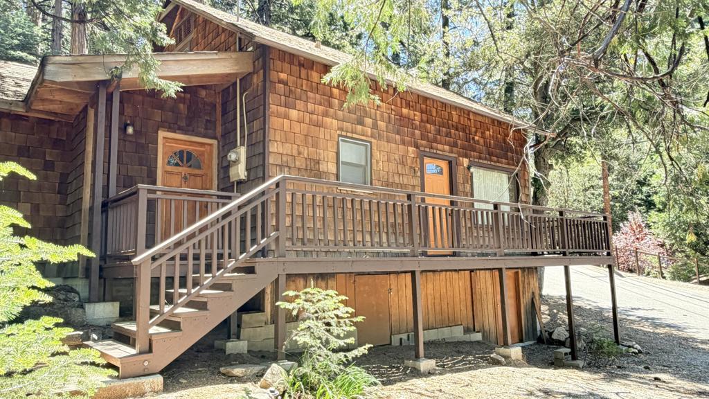 52635 Sylvan Way Property Photo 1