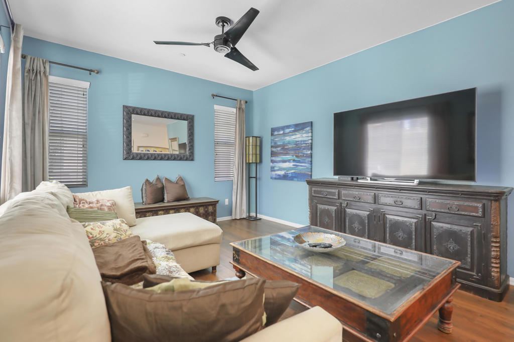 512 Calle Vibrante Property Photo 4
