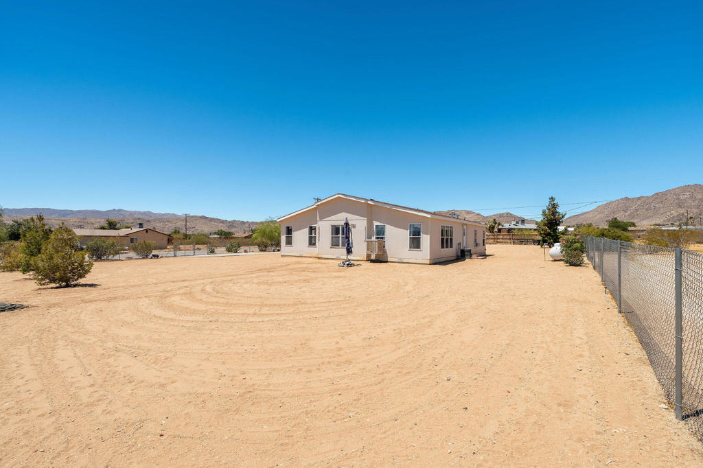 4634 Avenida La Manana Property Photo 40