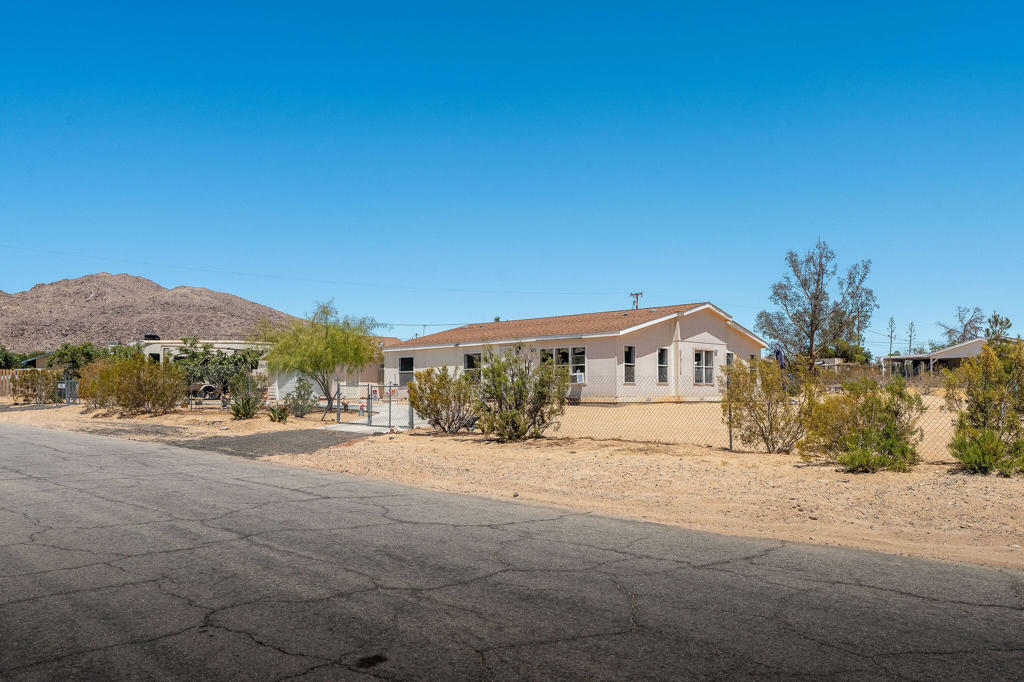 4634 Avenida La Manana Property Photo 41
