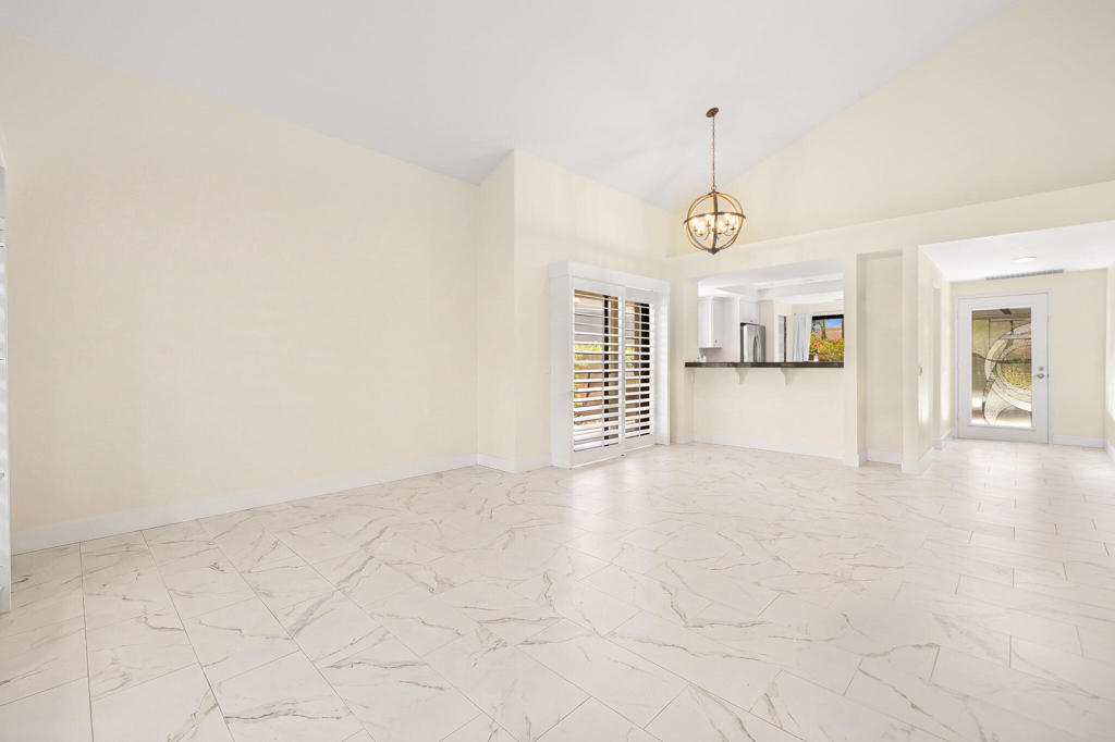 219149928DA Property Photo 7
