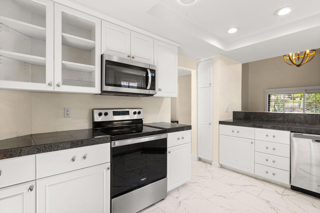 219149928DA Property Photo 11