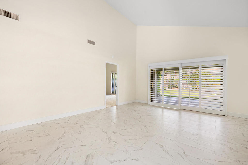219149928DA Property Photo 15