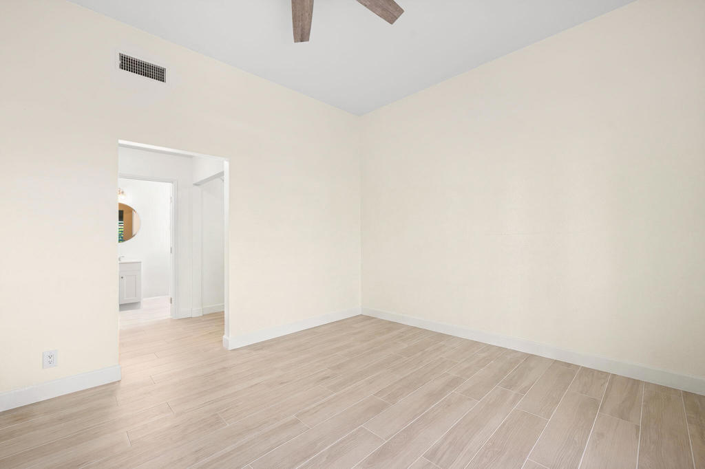 219149928DA Property Photo 19