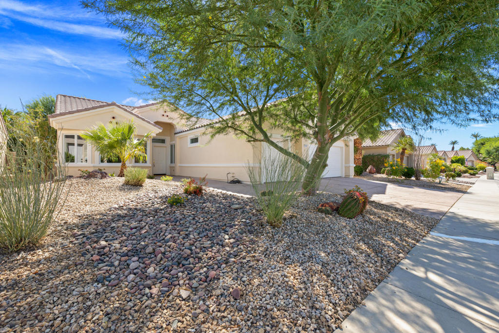 36560 Blue Palm Drive Property Photo 1