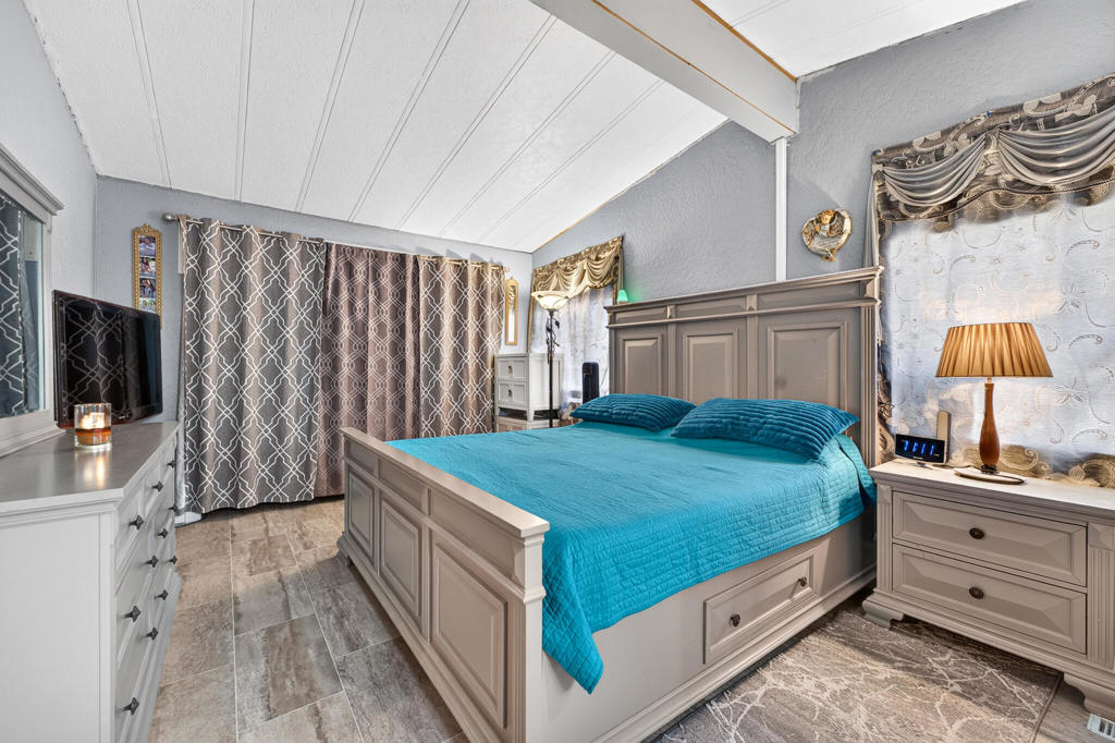 1251 Huntington Avenue Property Photo 14