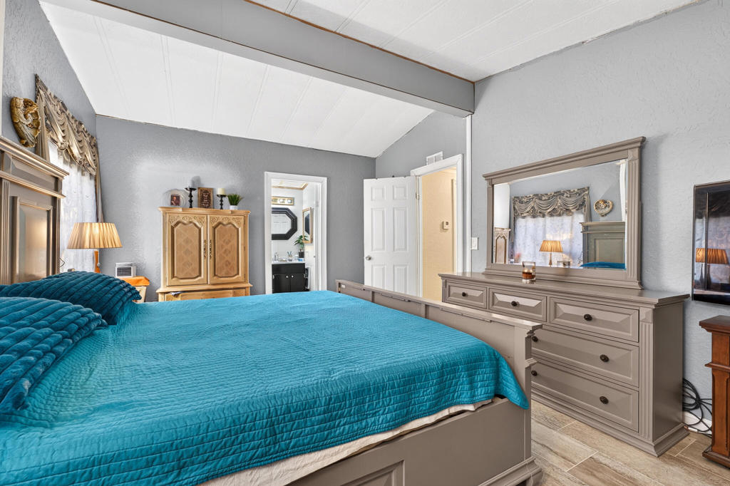 1251 Huntington Avenue Property Photo 15