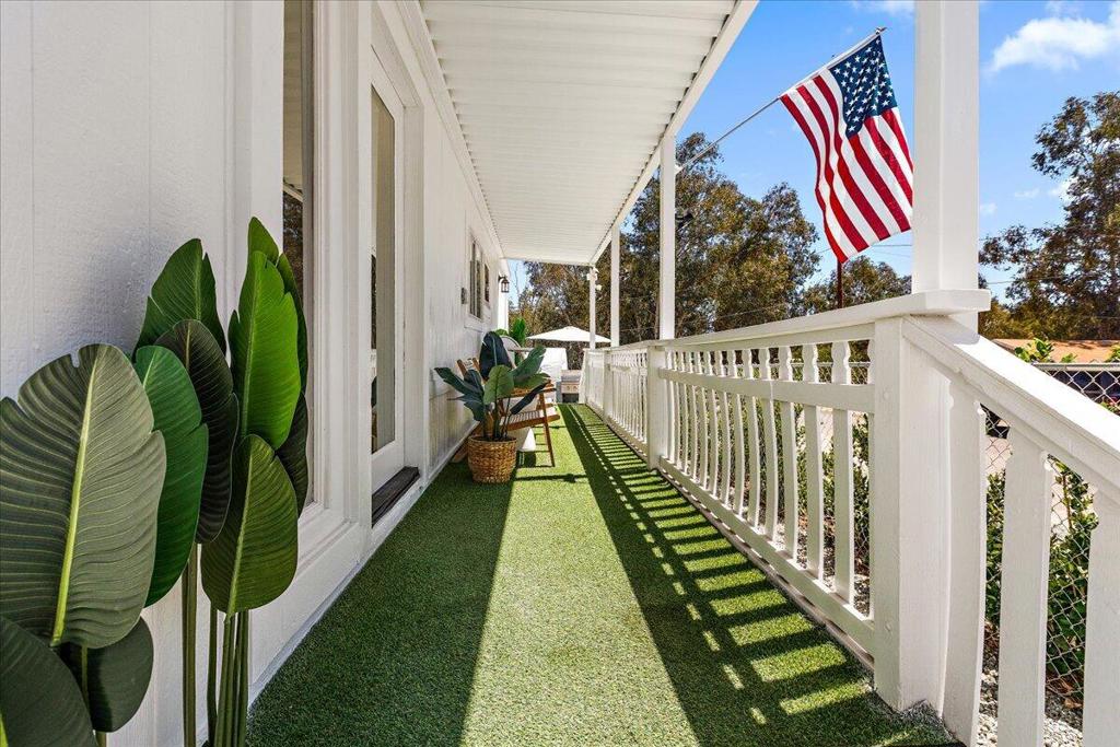 18306 Oleander Street Property Photo 4