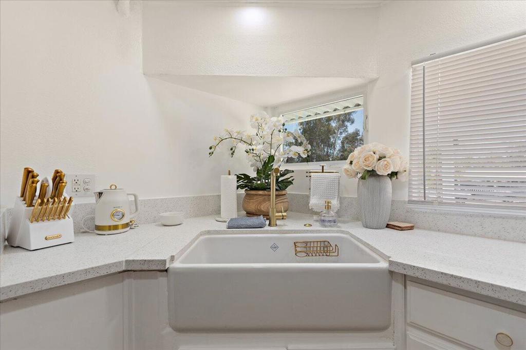 18306 Oleander Street Property Photo 14