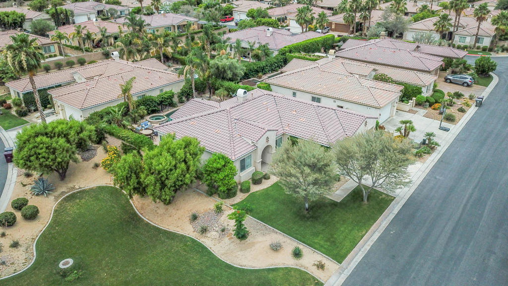 80351 Paseo De Nivel Property Photo 3