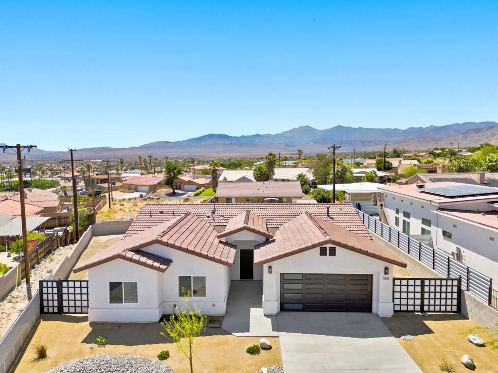 12795 Casa Loma Road Property Photo 1