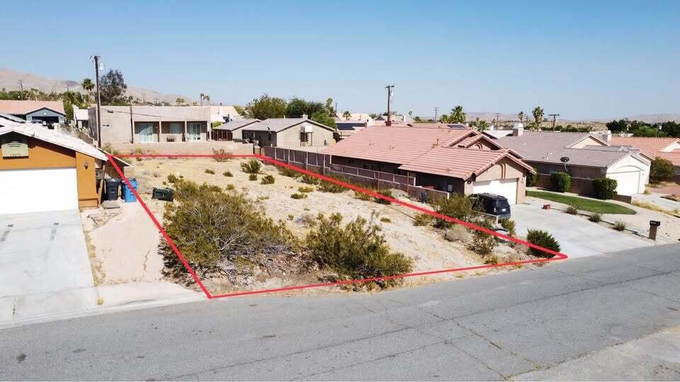16 Hermano Way Property Photo 2