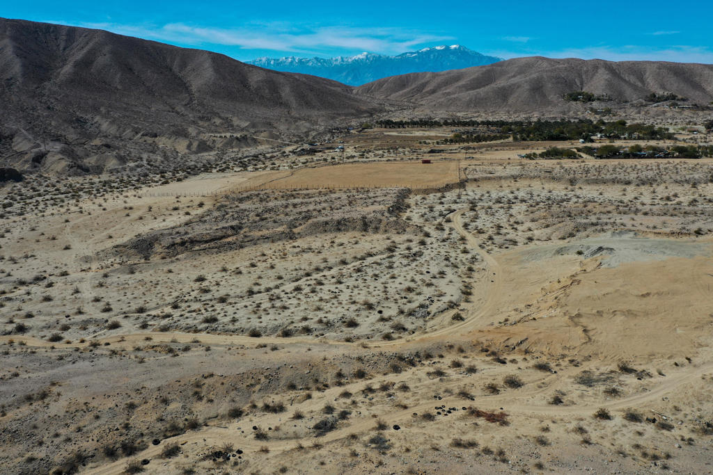 1 32nd Avenue Property Photo 2