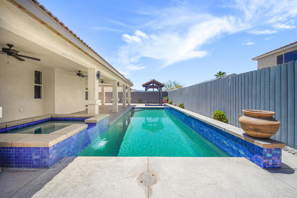 83628 San Mateo Avenue Property Photo 6