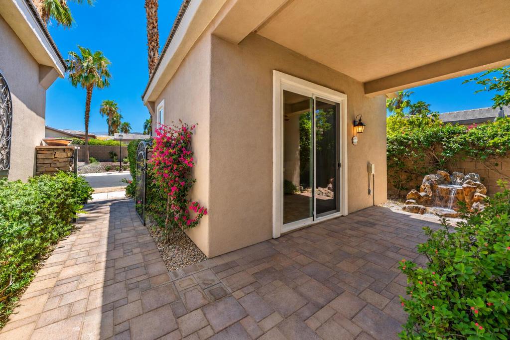 81206 Barrel Cactus Road Property Photo 4