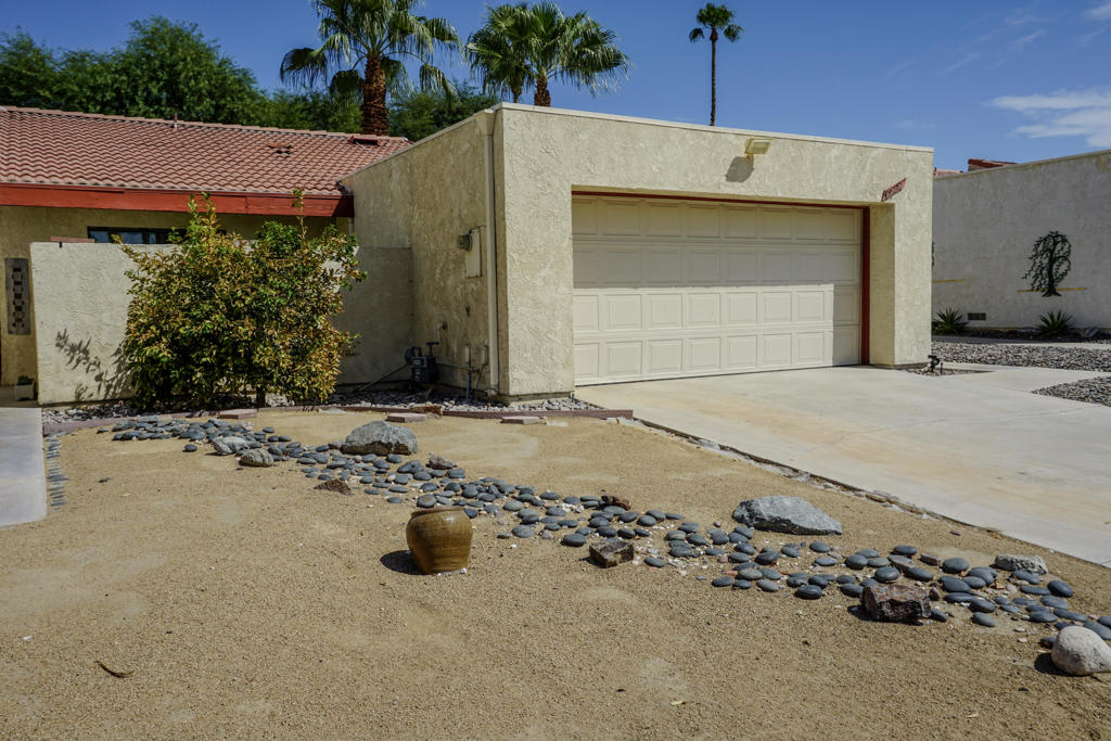 49272 Wayne Street Property Photo 1