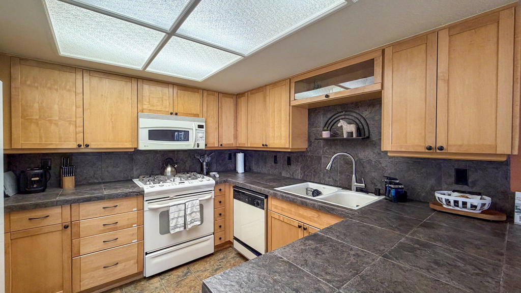 49272 Wayne Street Property Photo 17