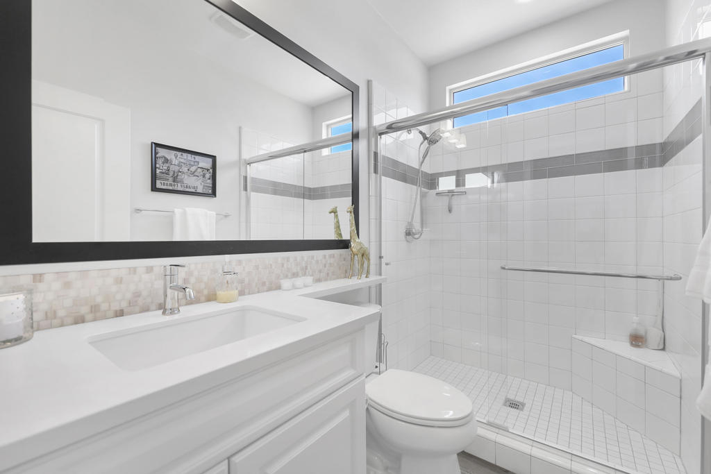 51221 Longmeadow Street Property Photo 23