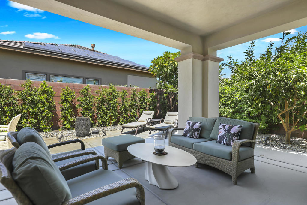 51221 Longmeadow Street Property Photo 26