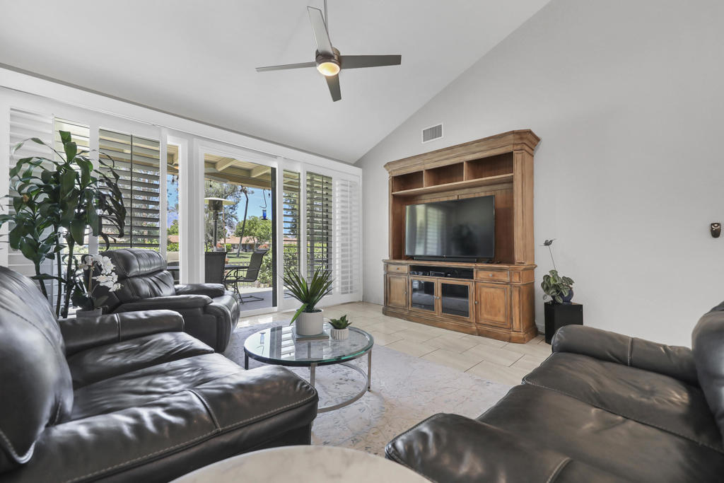 259 Santa Barbara Circle Property Photo 11