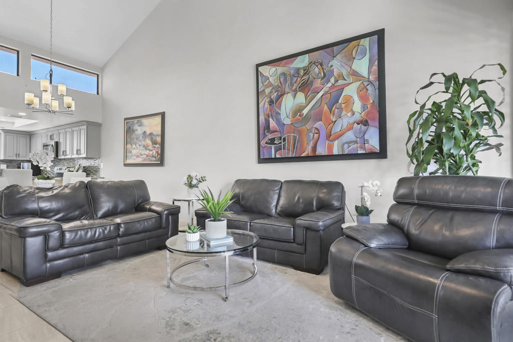 259 Santa Barbara Circle Property Photo 12