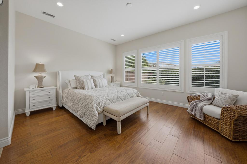51250 Charlbury Street Property Photo 20