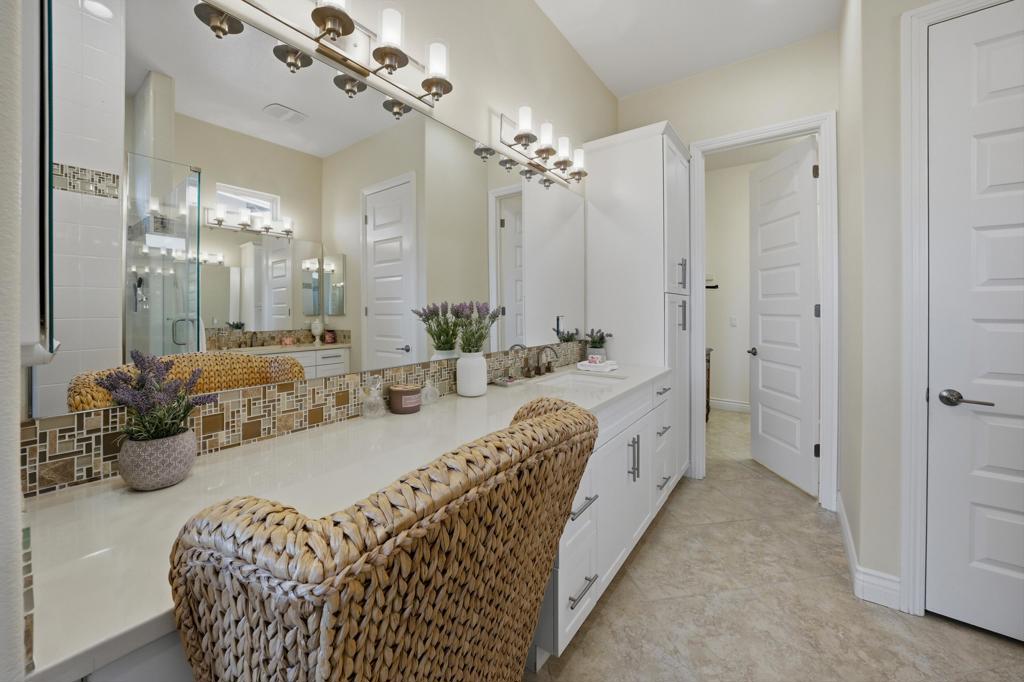 51250 Charlbury Street Property Photo 22