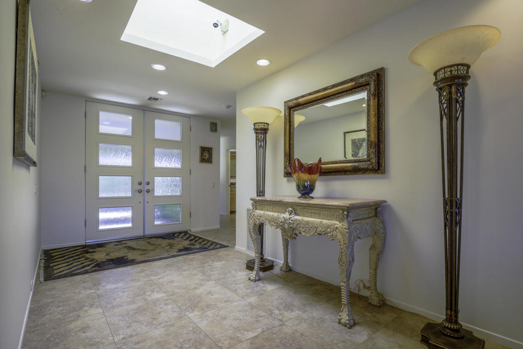 10 Colgate Drive Property Photo 3