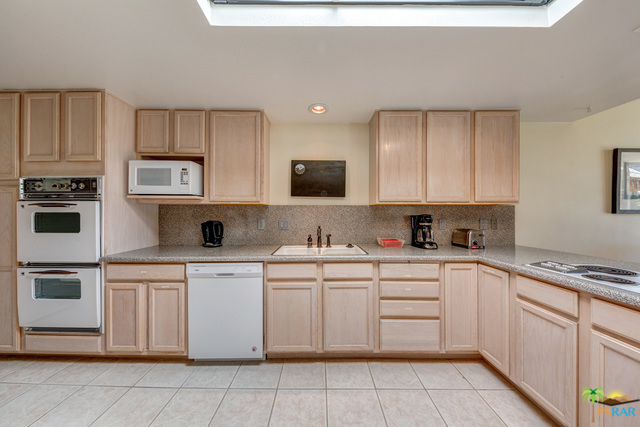 1533 E Canyon Estates Drive Property Photo 12