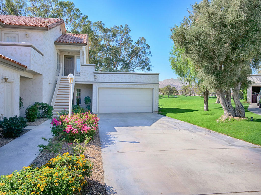 127 Villa Court Property Photo 4