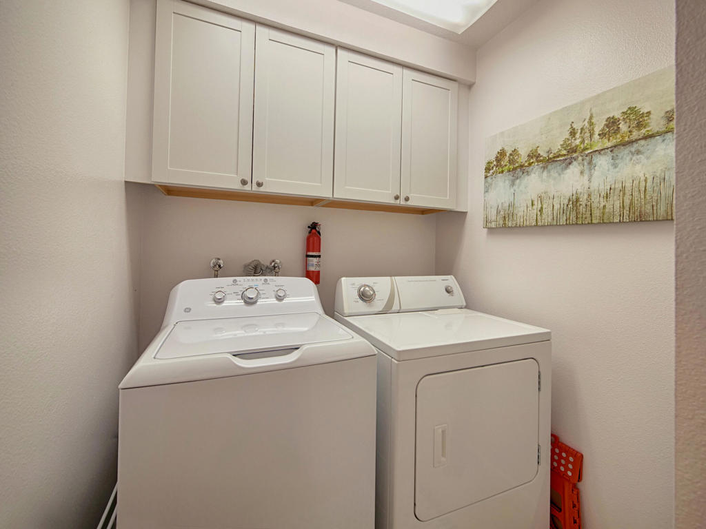 127 Villa Court Property Photo 24