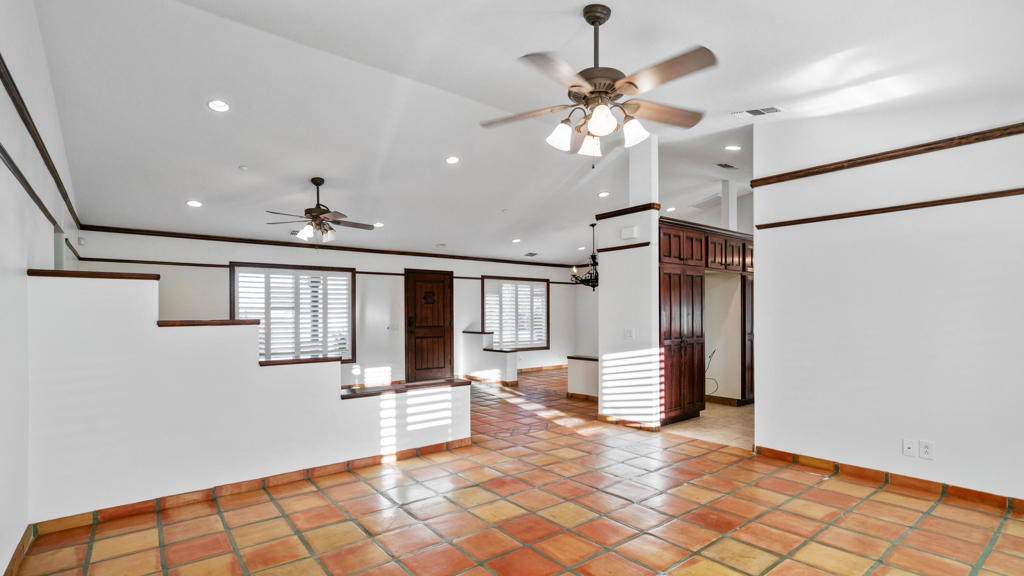 219150151DA Property Photo 12