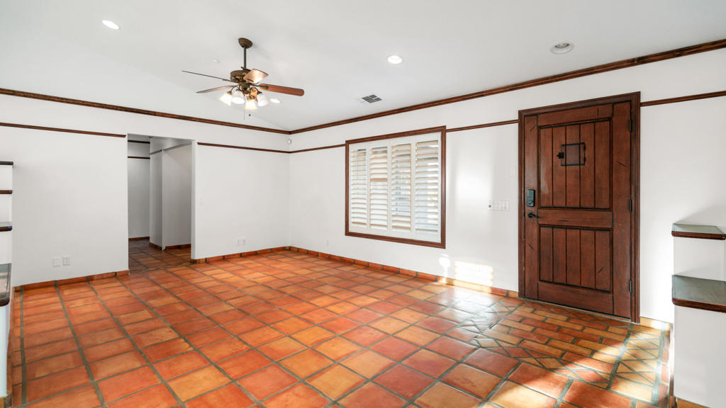 219150151DA Property Photo 21