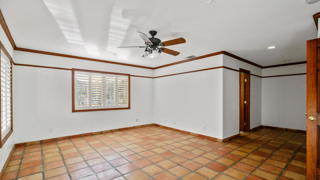 219150151DA Property Photo 24