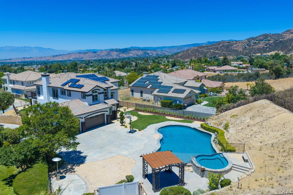13435 Canyon Crest Road Property Photo 13