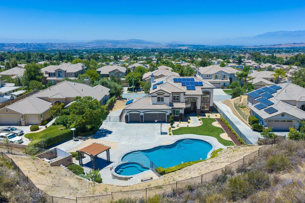 13435 Canyon Crest Road Property Photo 17