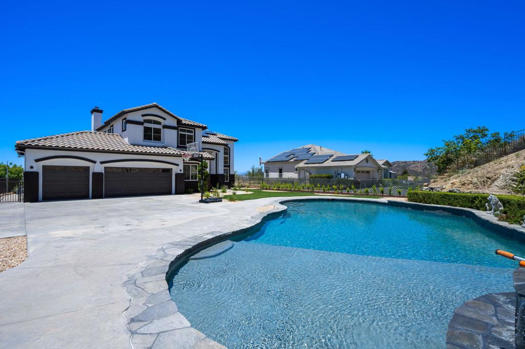 13435 Canyon Crest Road Property Photo 28