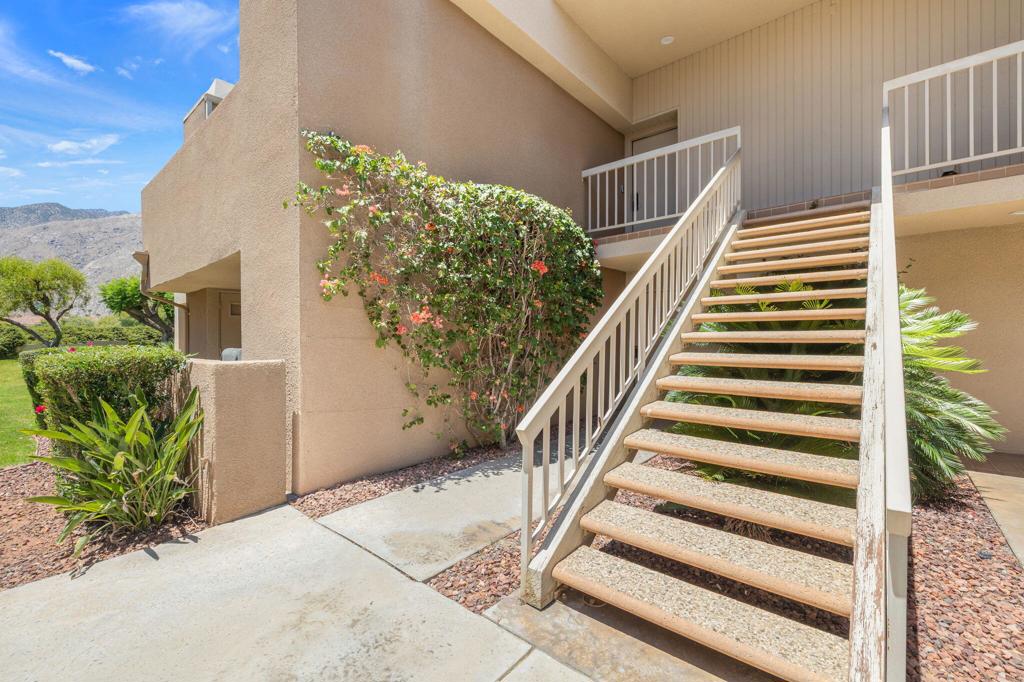 222 N Calle El Segundo 574 Property Photo 3