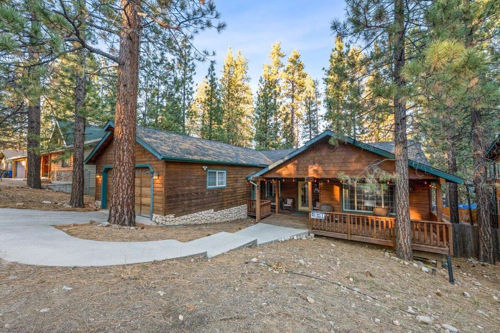 41640 Mockingbird Drive Property Photo 1