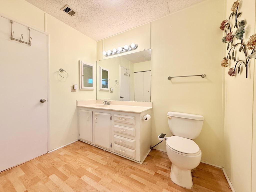 73150 Banff Street Property Photo 8