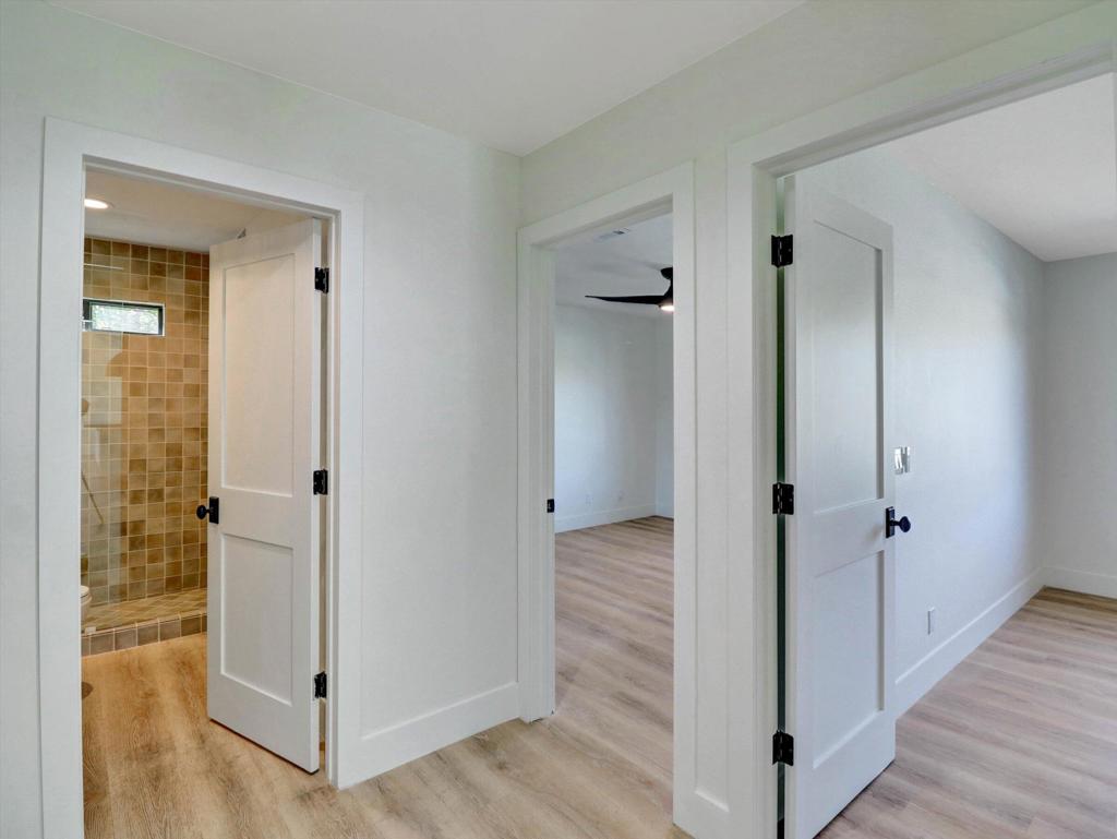 9721 Siwanoy Drive Property Photo 15