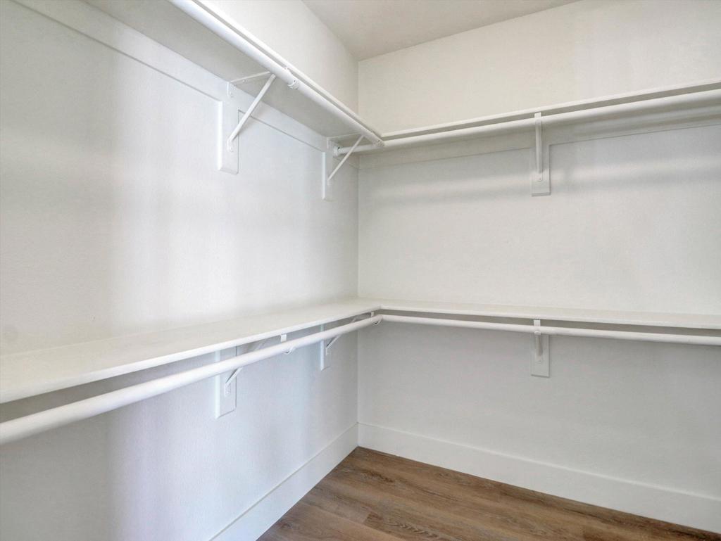 9721 Siwanoy Drive Property Photo 22