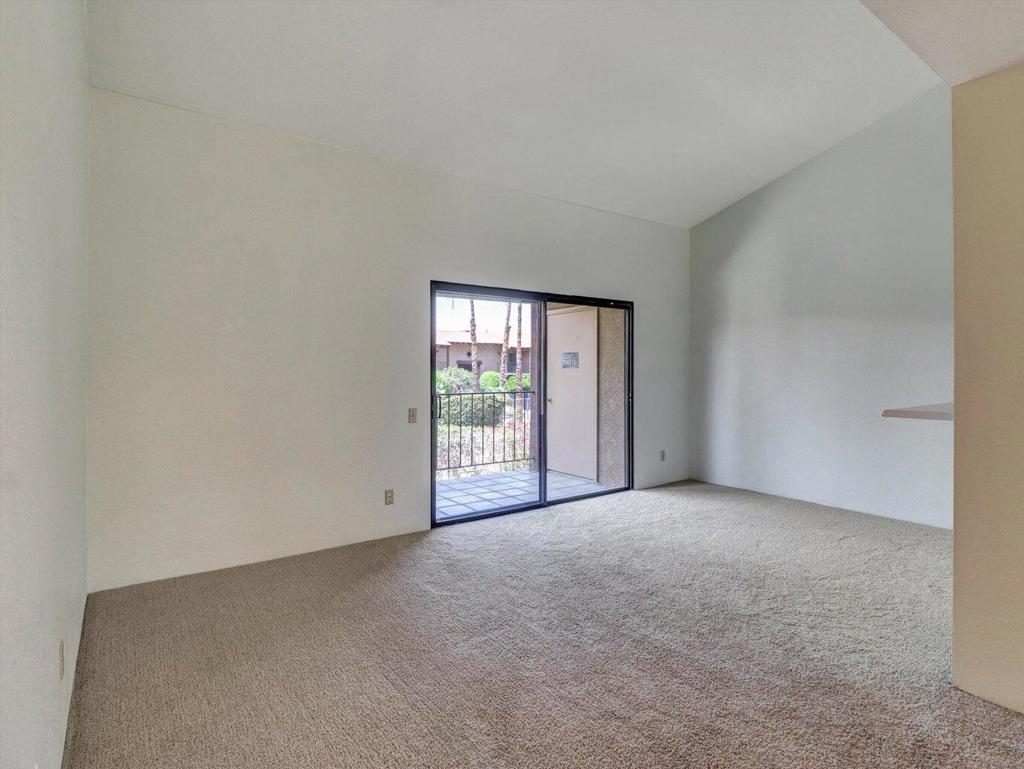 291 E Mel Avenue 272 Property Photo 4