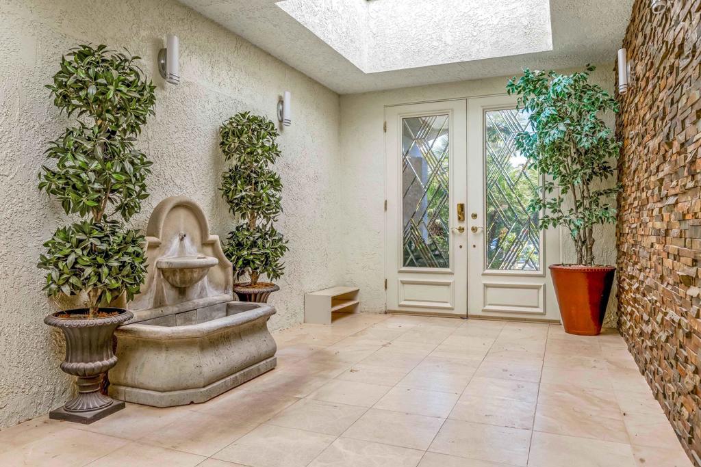 6 Colgate Drive Property Photo 6